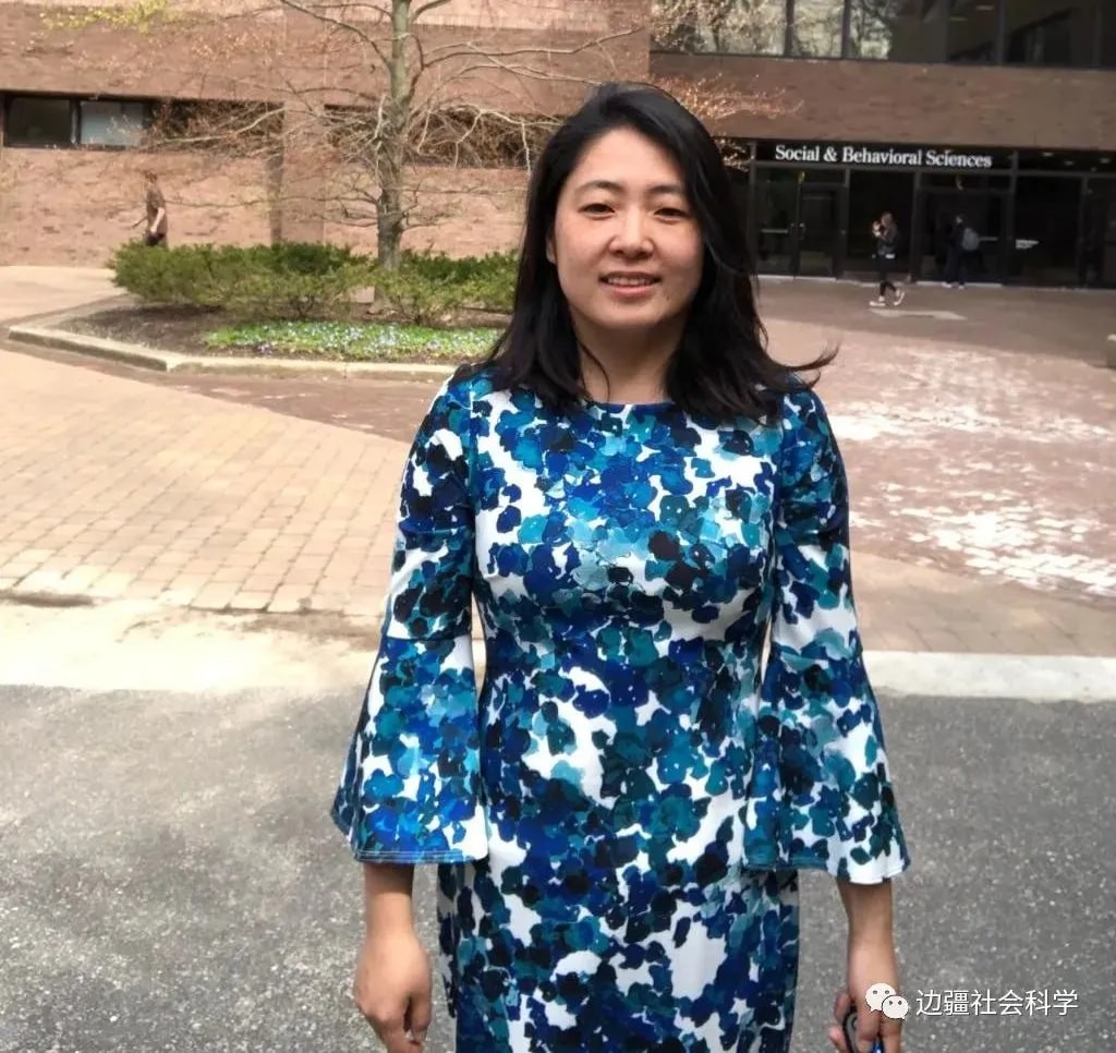 李小蓓.jpg