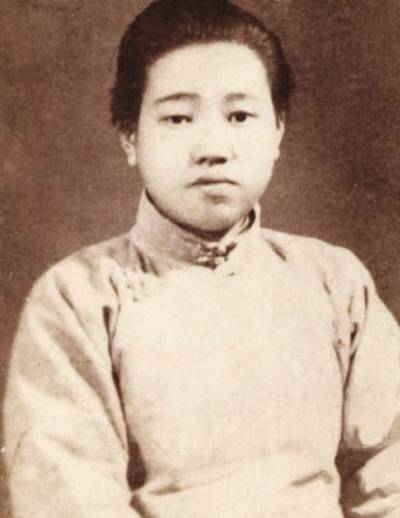 缪伯英.jpeg